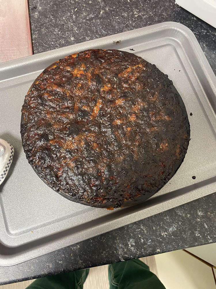 burned marghertia pizza