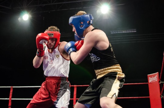 VarsityBoxing2014-23