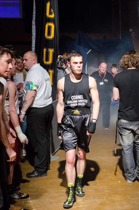 VarsityBoxing2014-31