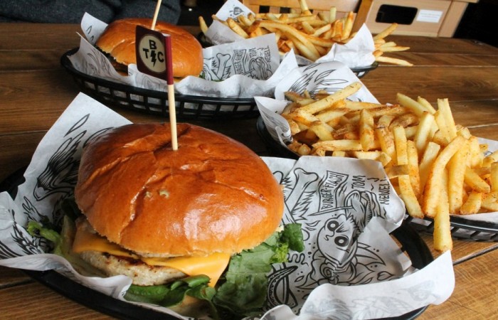 twisted-burger-web-700x450