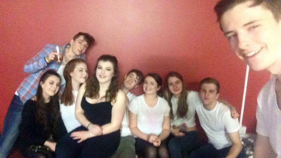 white t-shirt crew