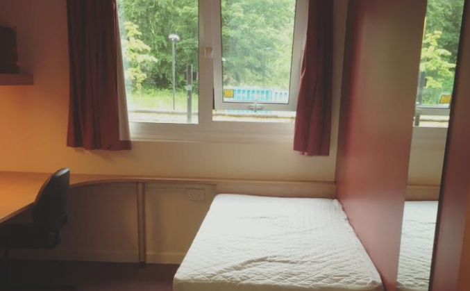 (A Norwegian prison cell is actually bigger)