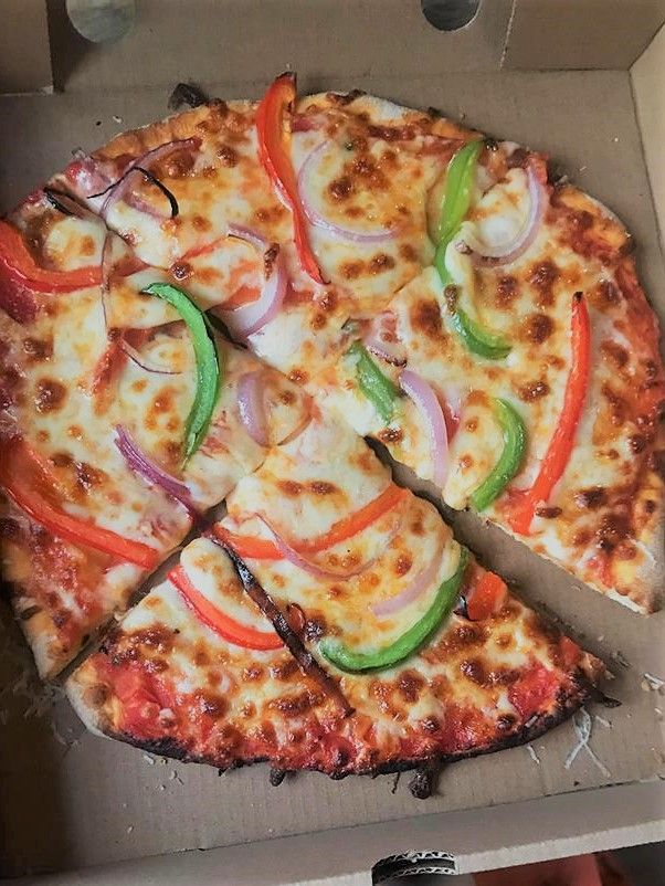 Image may contain: Pizza, Food