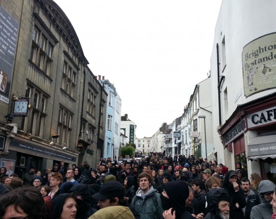 So the police kettle the anti-marchers to keep them away
