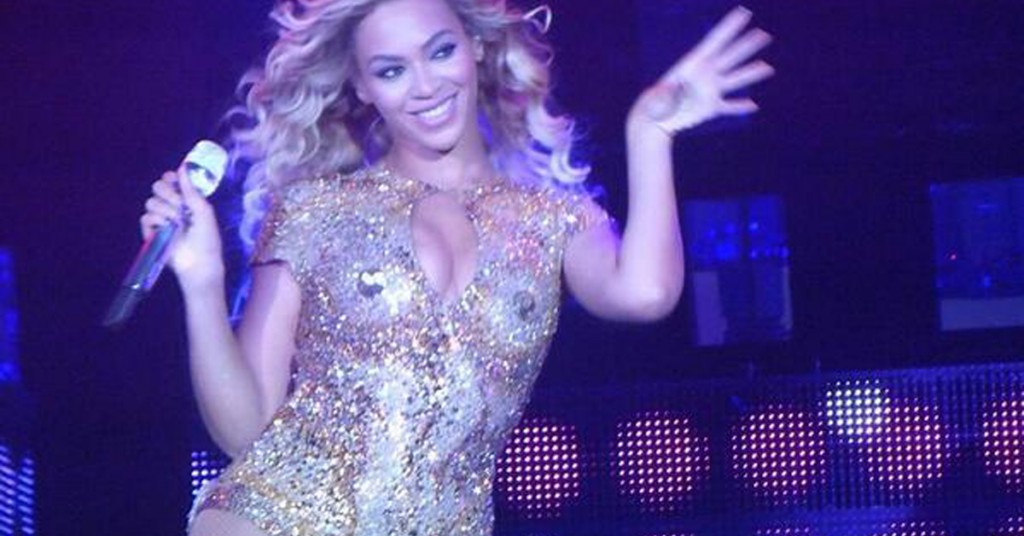 Beyonce_Mrs._Carter_Show_Birmingham_1