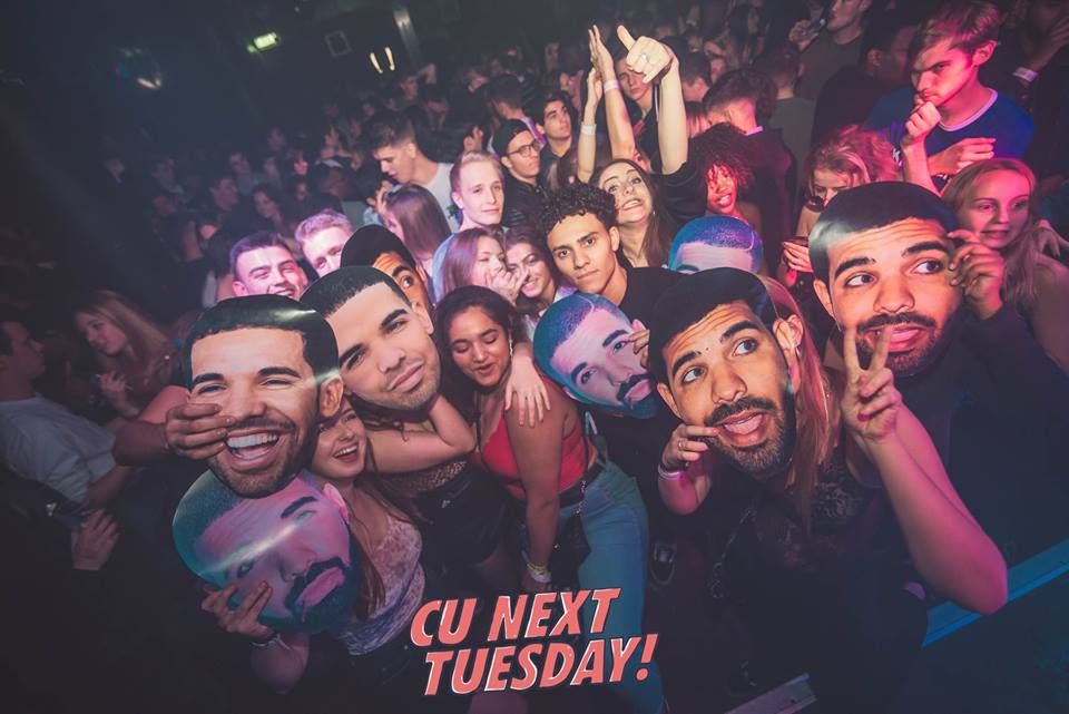 Image may contain: Audience, Night Club, Crowd, Club, Night Life, Party, Person, Human