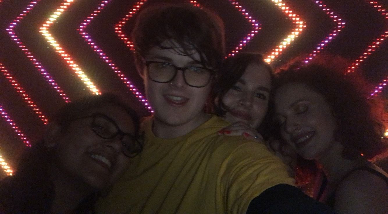 Image may contain: Lighting, Selfie, Night Club, Photo, Photography, Portrait, Light, Club, Face, Person, Human, Glasses, Accessory, Accessories, Night Life