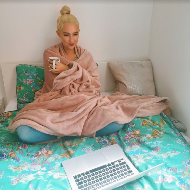 Image may contain: Heel, Girl, Laptop, Pc, Room, Indoors, Bedroom, Female, Bed, Furniture, Blanket, Human, Person, Computer Keyboard, Hardware, Computer Hardware, Computer, Keyboard, Electronics