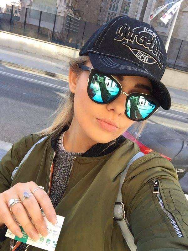 The stylish hat 