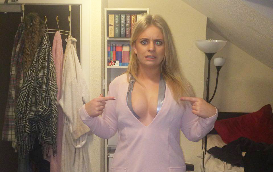 Lexi 4 ft image