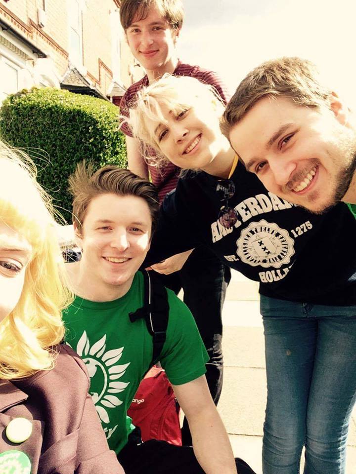 (He's the guy in the green shirt)