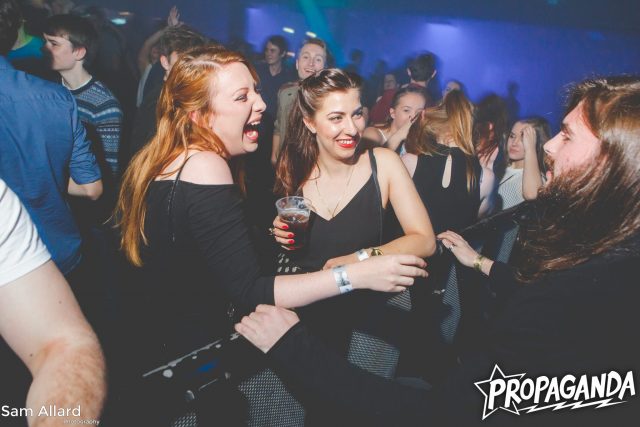 best-dance-floor-giggler