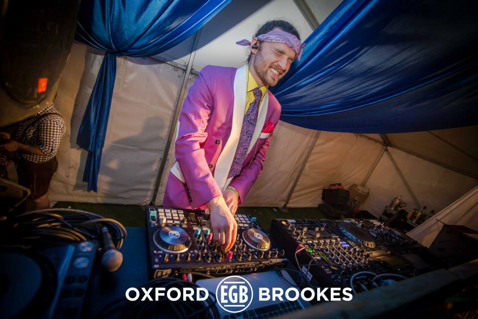 best dressed in the booth