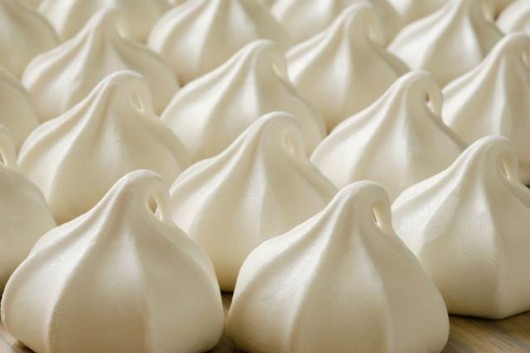 5MeringueCookies_CNT_16nov12_iStock_b