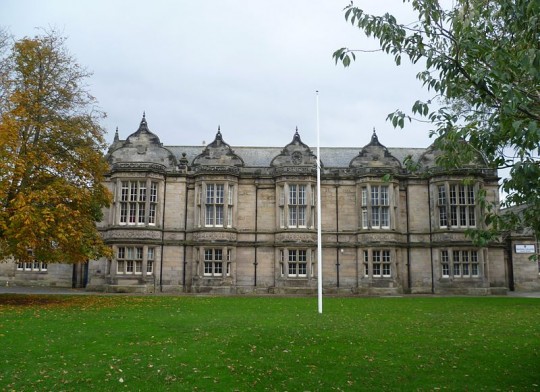 800px-Madras_College,_South_Street,_St._Andrews_Fife