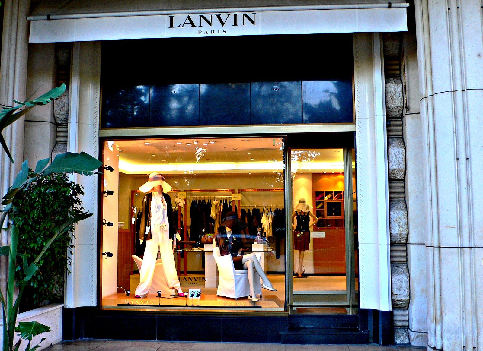 Lanvin_boutique_Monte_Carlo_Monaco_(2004)