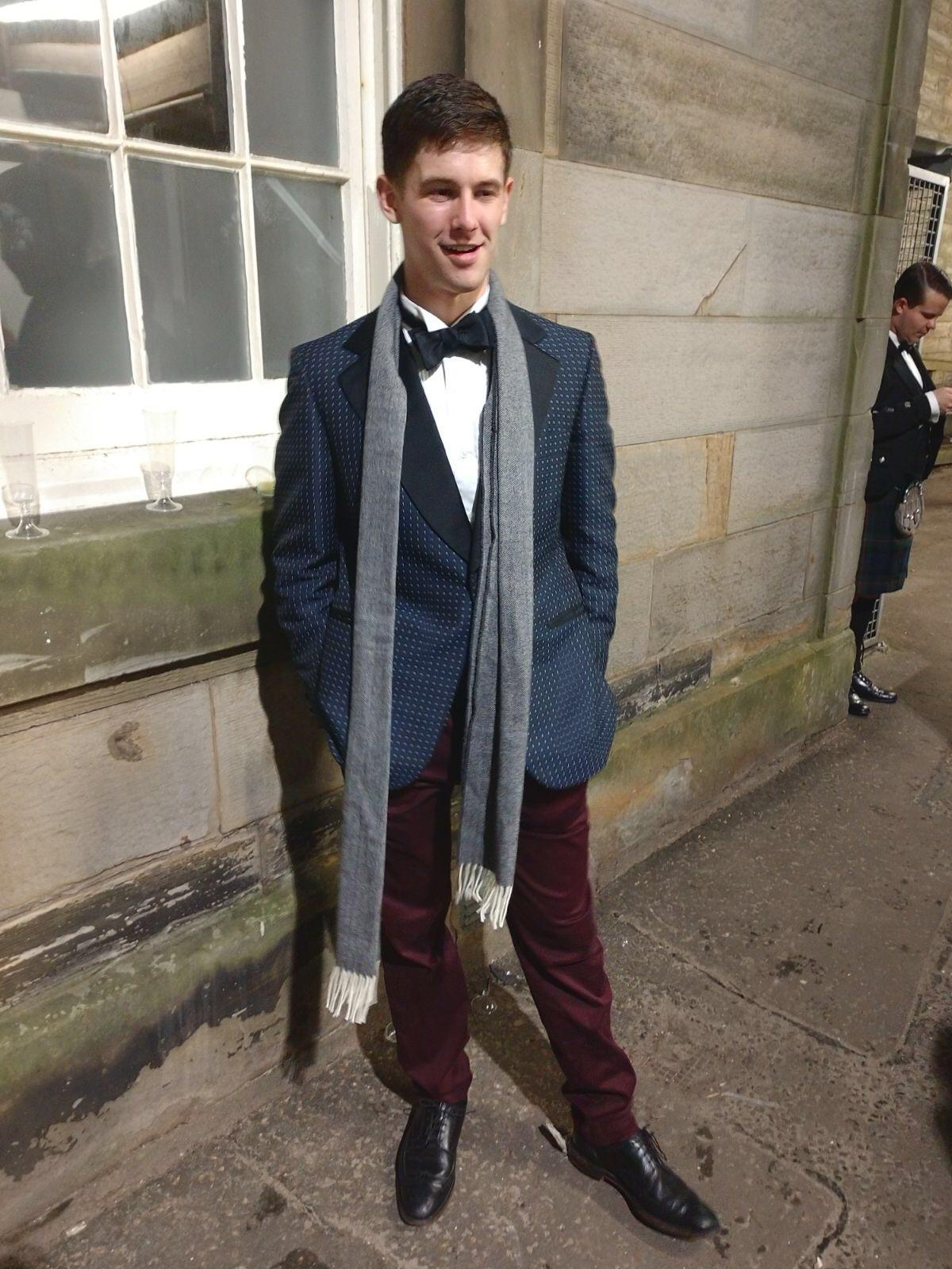 I didn't know freshers had this much style ! As you can probably guess, we got this guy from around the port-a-potties as well (I don't like hanging around toilets, I just do. Is this a bad habit? Maybe…)  