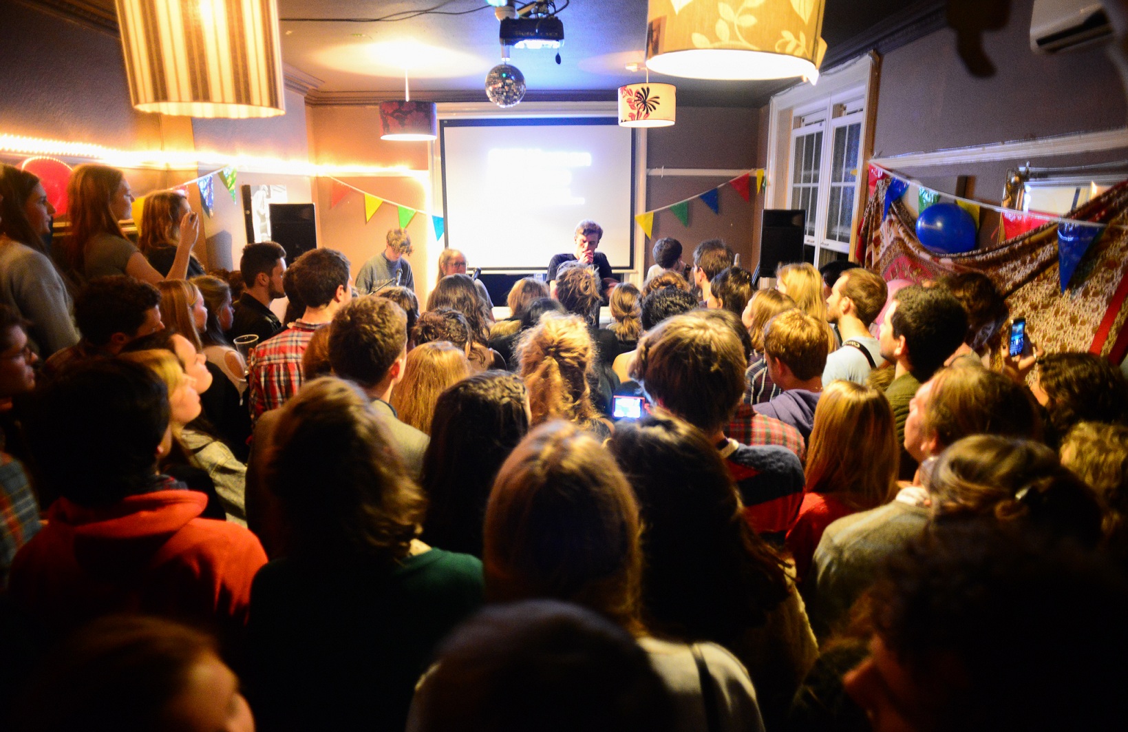 harry baker and crowd
