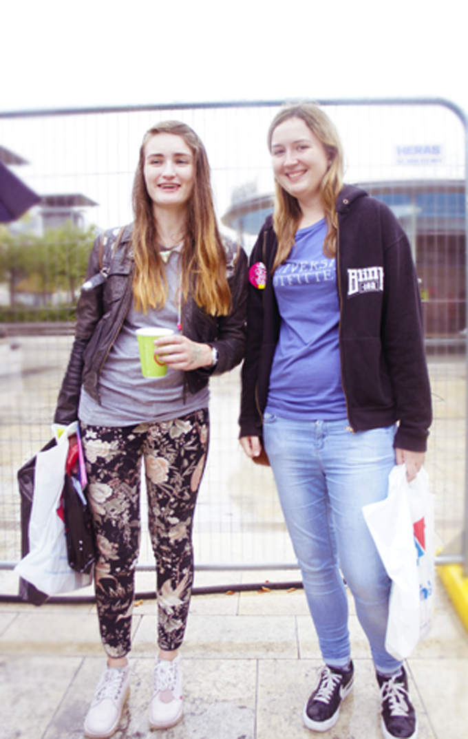 Becca (left) & Charlotte are second year Physics students. 