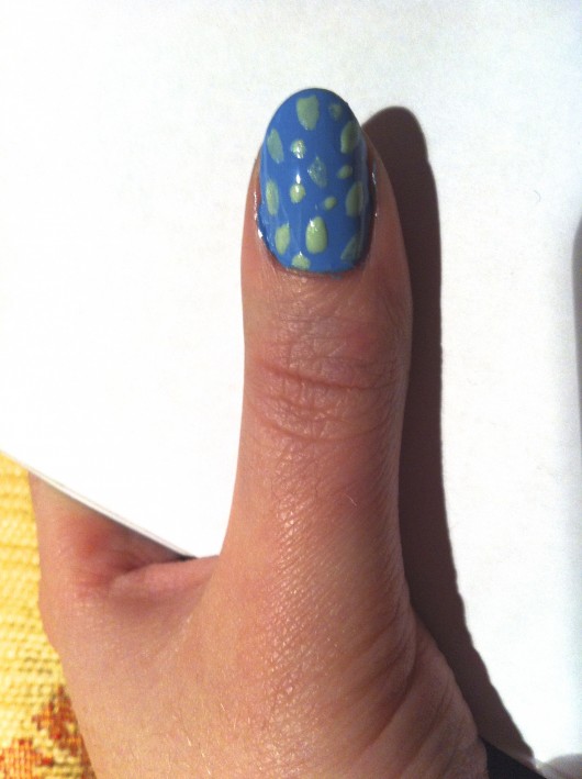 Step 3: Create your spots using lighter colour. 