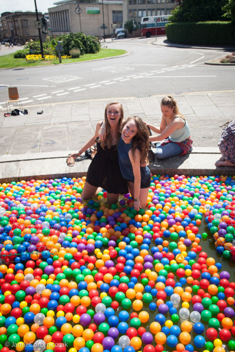 mission-why-not-fountain-ball-pit-082