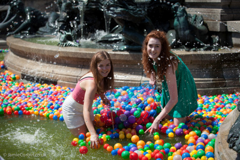 mission-why-not-fountain-ball-pit-093