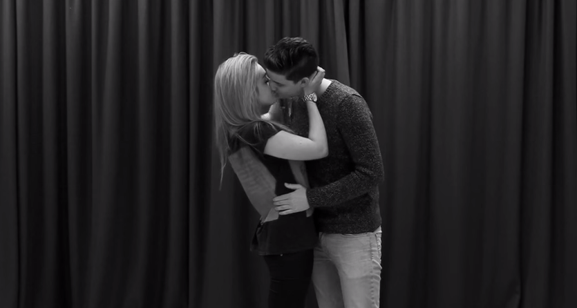 kissing2