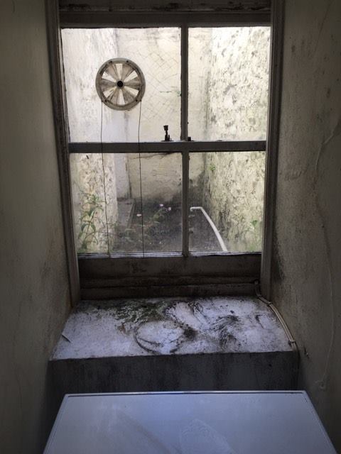 Aaron's Digs accommodation after it had been 'professionally cleaned' before they moved in