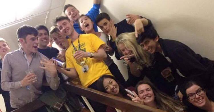 Only 1 in 5 people in this pic are posher than you