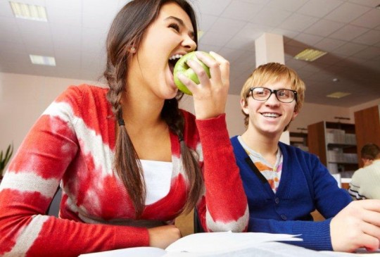 bitch put down that apple