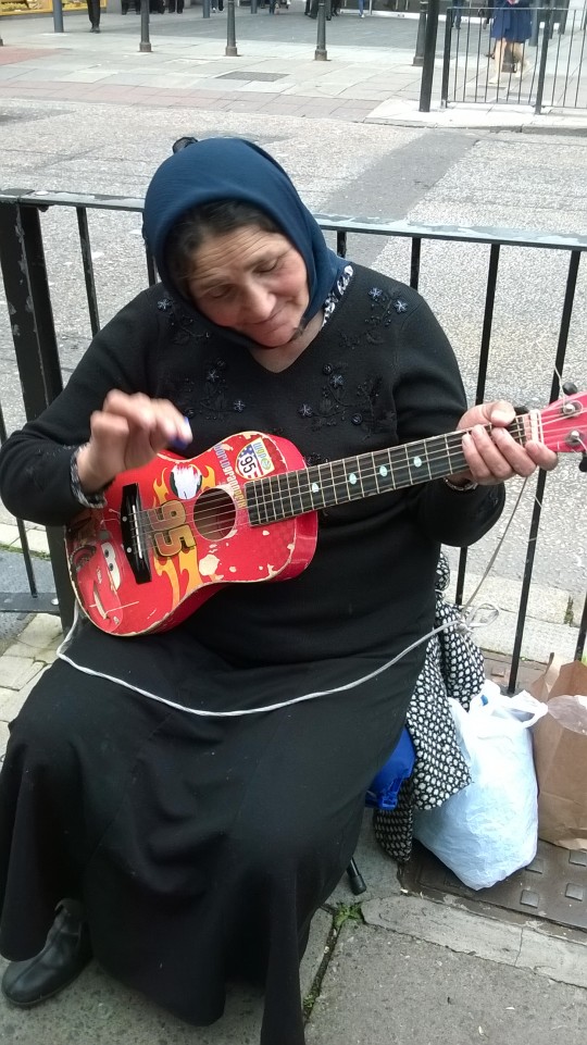 Strumming that guitar like no one's business, Guitar Wifey, the icon.