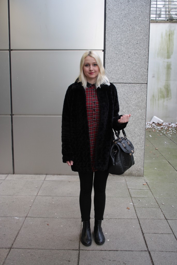 Nicola, Fashion Management