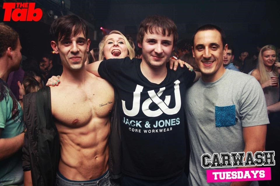 photo bomb