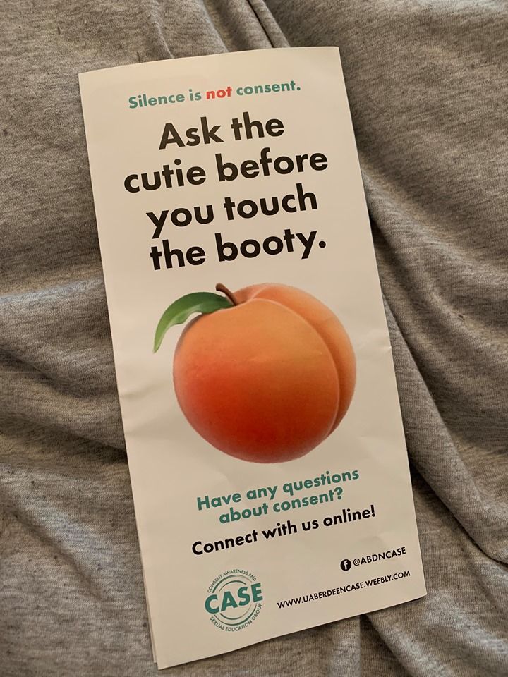 Image may contain: Apple, Fruit, Food, Produce, Plant
