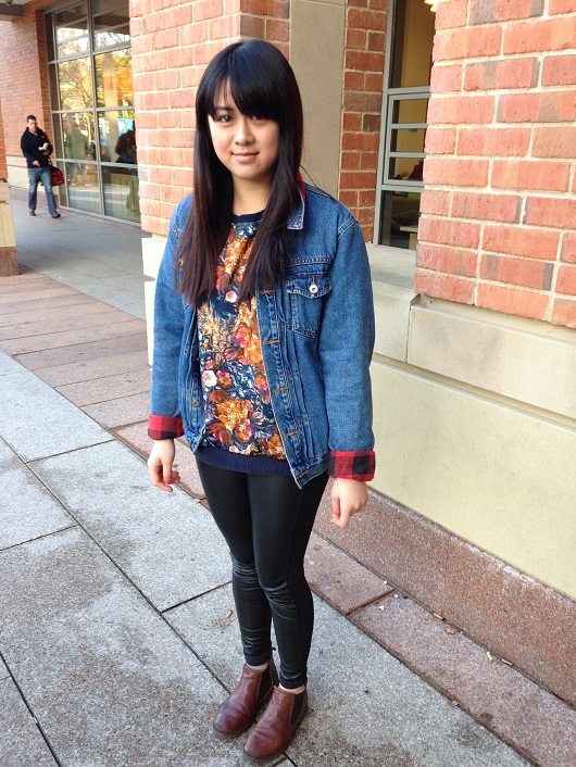Maths student Yunyao, shows us just how versatile a denim jacket can be in this practical everyday look.