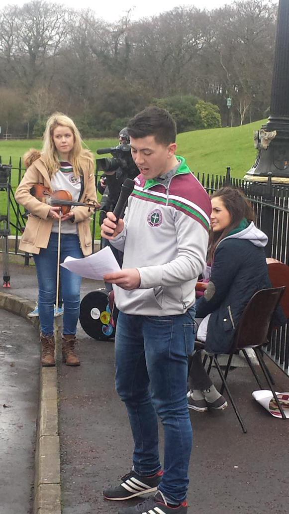 President Donal McKinley speaking to the crowds outside Stormont
