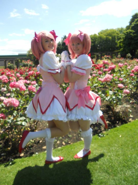 Helen (left) with her clone, both dressed as Madoka