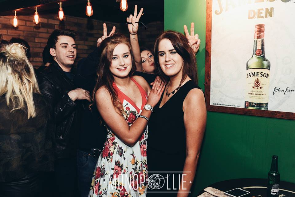 Bunny ears! Makes me feel like I'm in primary school again.