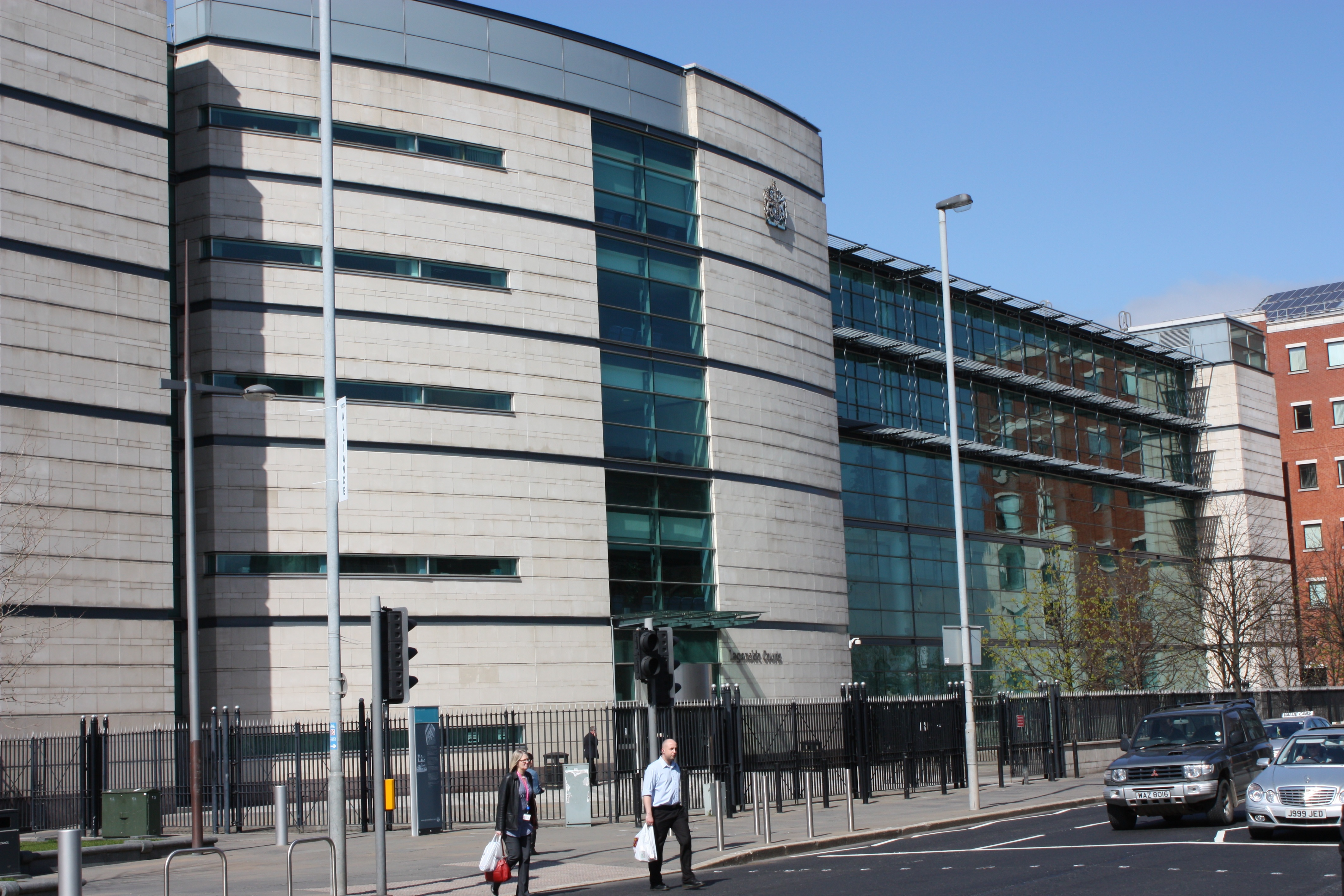 Laganside_Courts,_Belfast,_April_2010