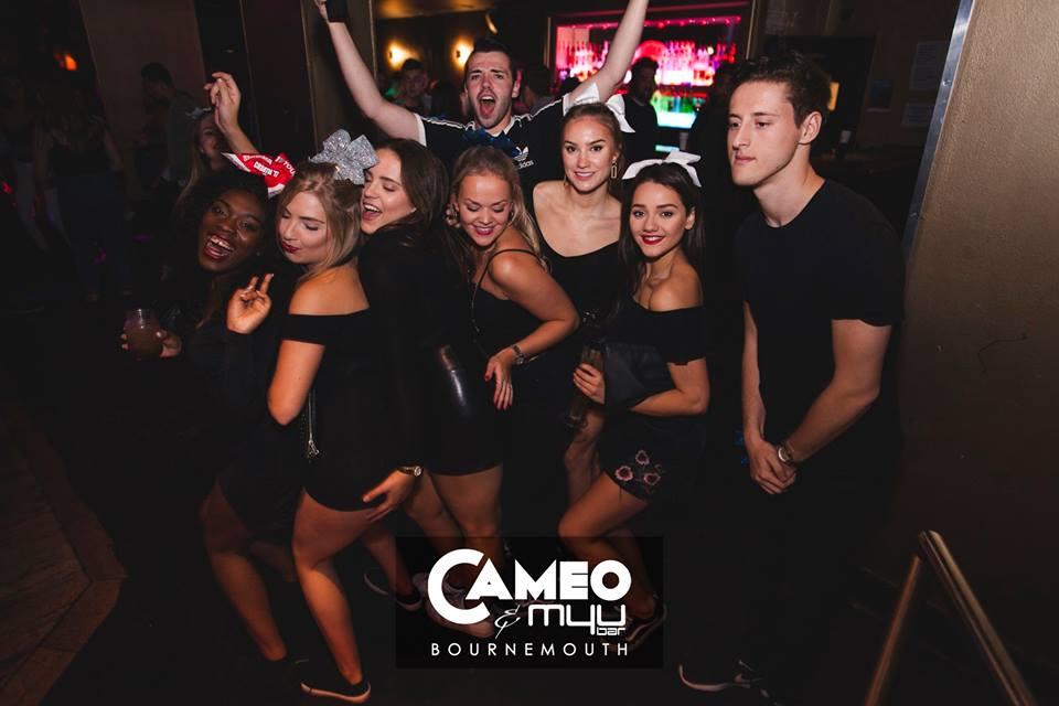 I think the guy on the end forgot where he was?