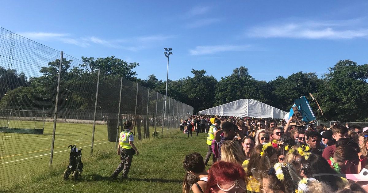 Image may contain: Festival, Crowd, Person, People, Human