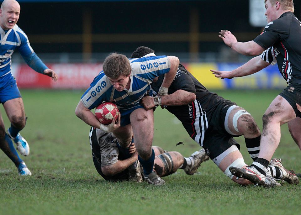Taking on the Pontypridd defence