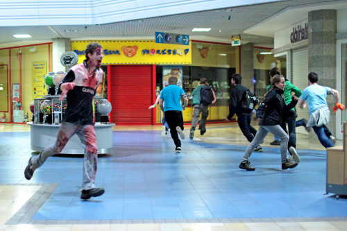 Mall_zombie4_Edit-500x333