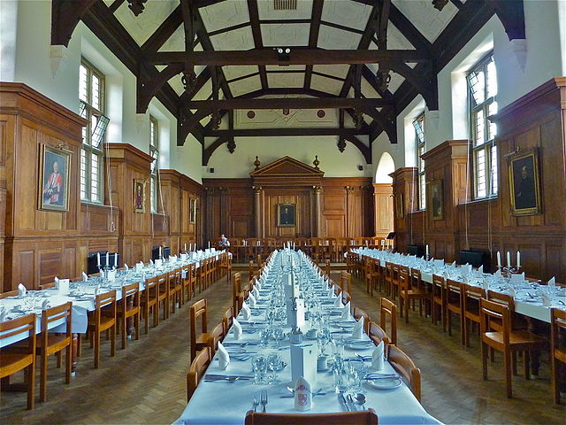 640px-Dining_Hall,_Selwyn_College,_Cambridge