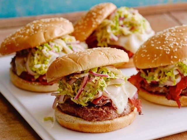 Image may contain: Burger, Sandwich, Food