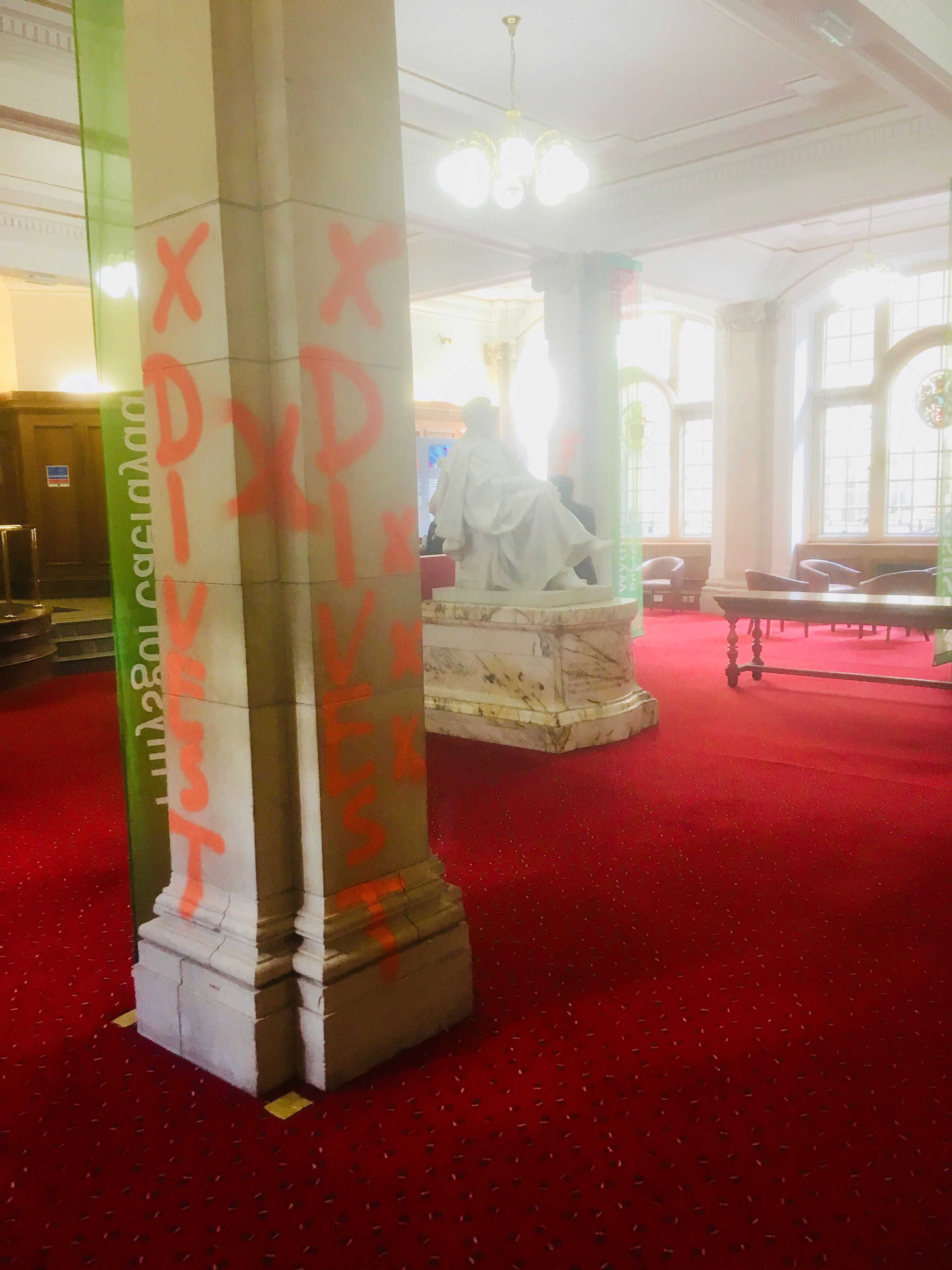 Image may contain: Pillar, Column, Building, Architecture, Home Decor, Carpet, Red Carpet Premiere, Red Carpet, Premiere