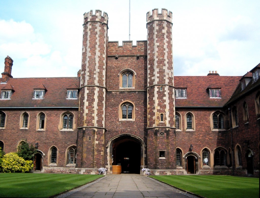 Cambridge_Queens'_Gatehouse