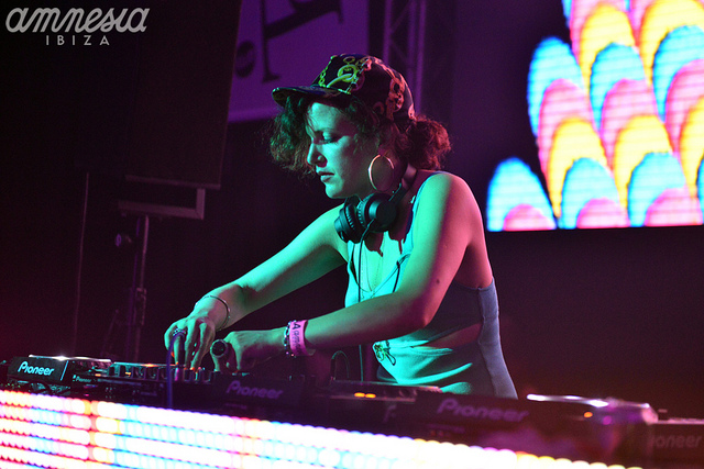 One of the more popular Radio 1 Djs, Annie Mac is set to play at Trinity Hall's June Event.