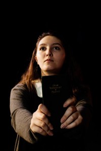 hjorthmedh-spelling-yasmin-bible-453x680