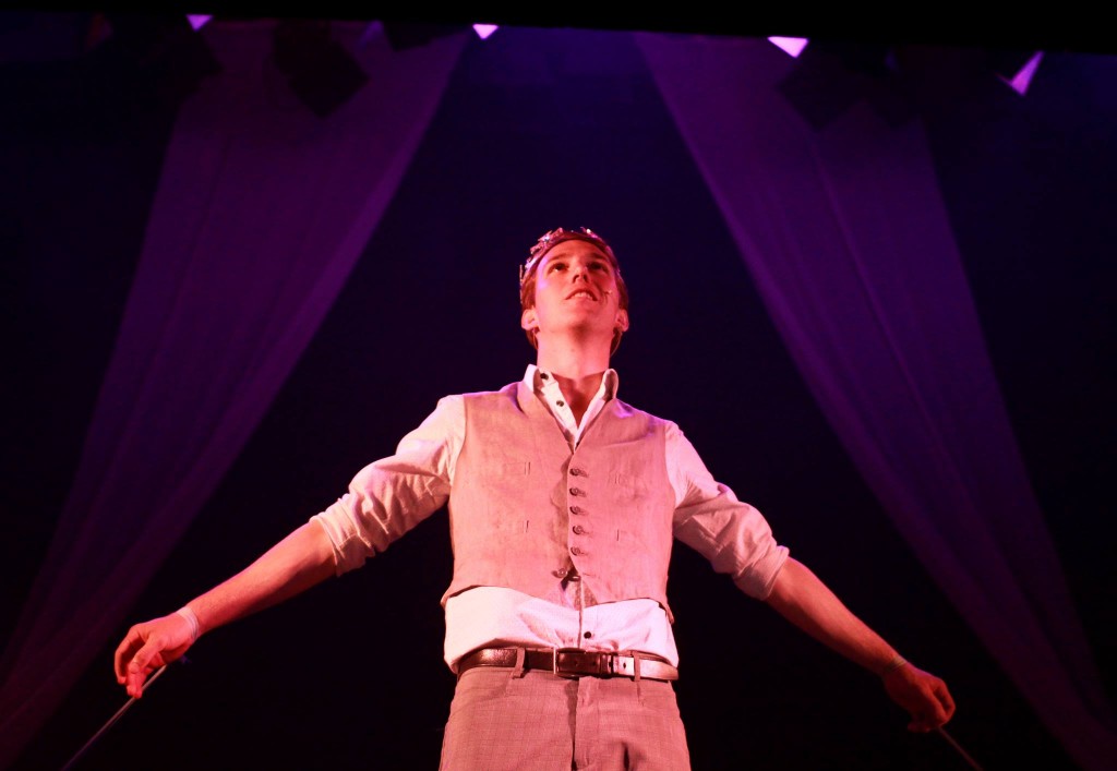 Oli McFarlane as Pippin